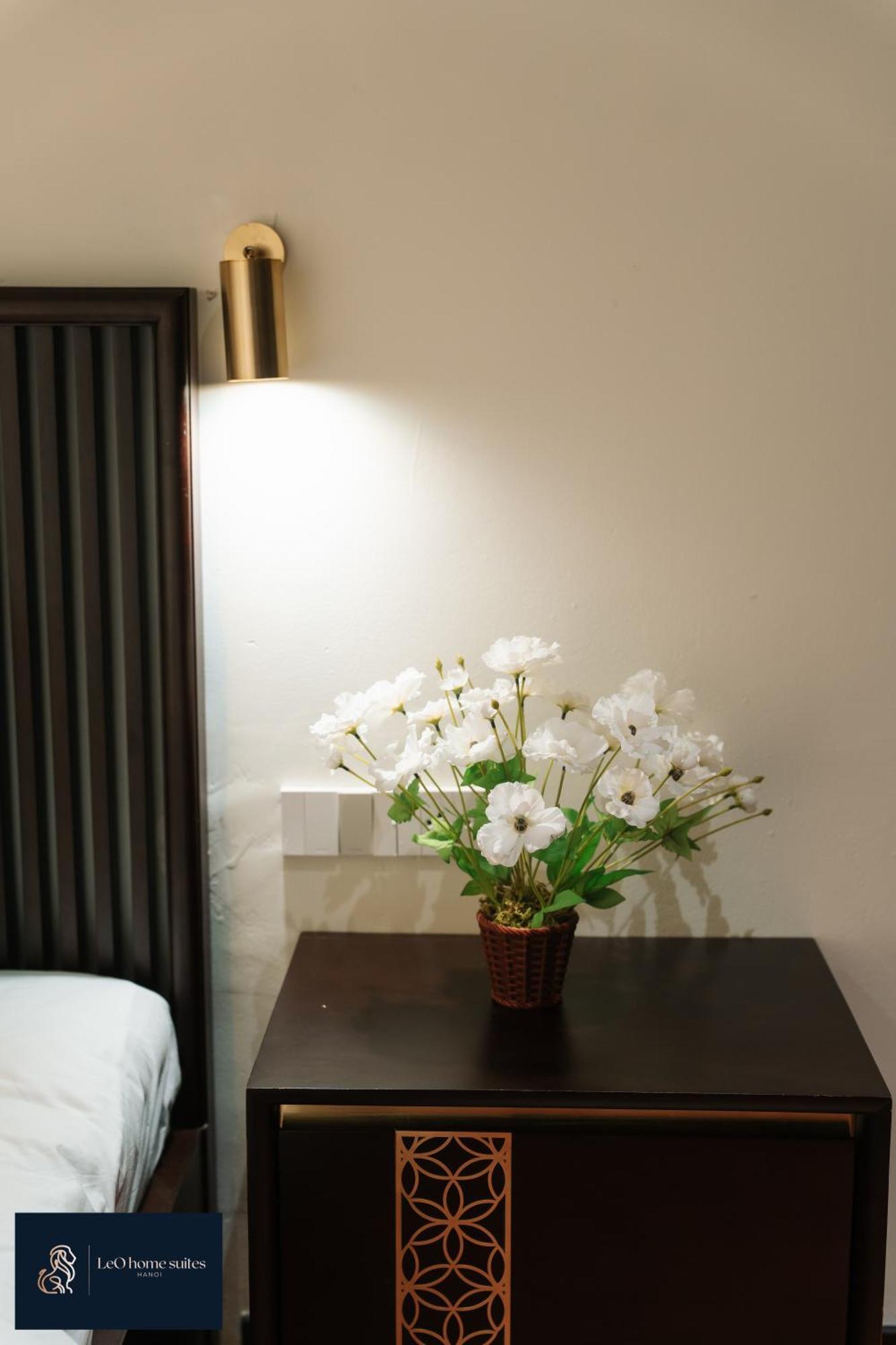 Home Suites -Natural Light -Projector -Spacious - 2Br Incenter Hanoi Exterior foto